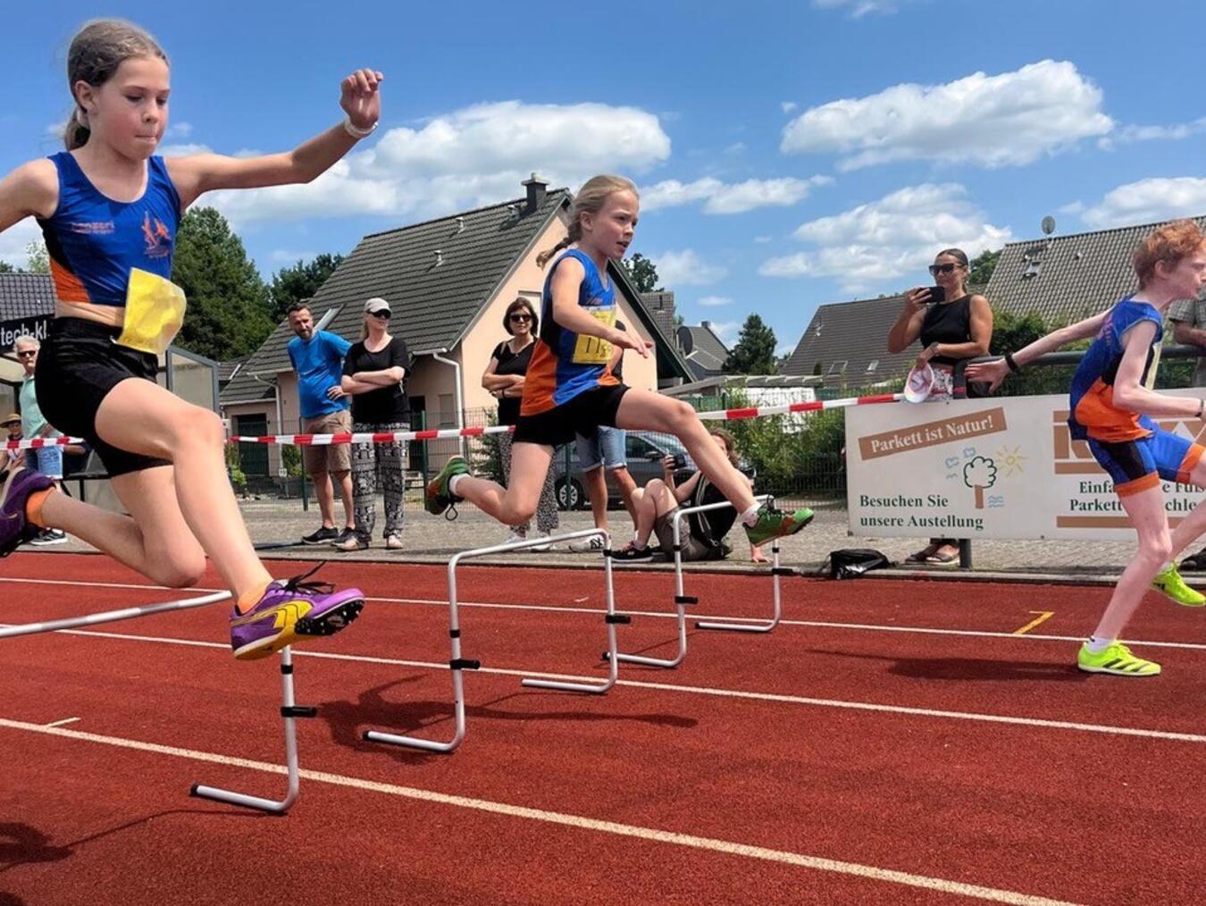 Auch über Hürden ging’s in Nütterden. Foto: LA Nütterden