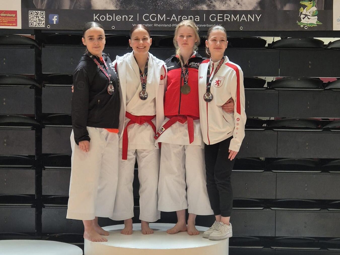 Auf acht Tatamis wurden in Koblenz die besten Sportler ermittelt. Foto: Kaiten Bedburg-Hau