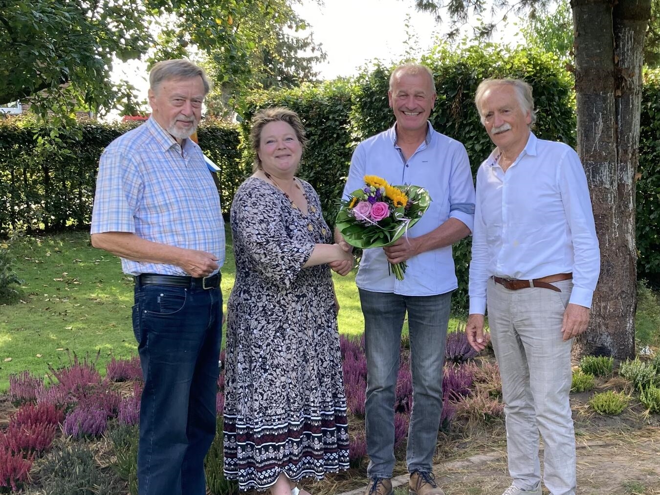 "Gruppenfoto: Johannes van Lier, Sandra Wagner, Arno Bienen-Scholt (Vereinsvorsitzender), Friedhelm Kahm - Mehr-Miteinander e.V."