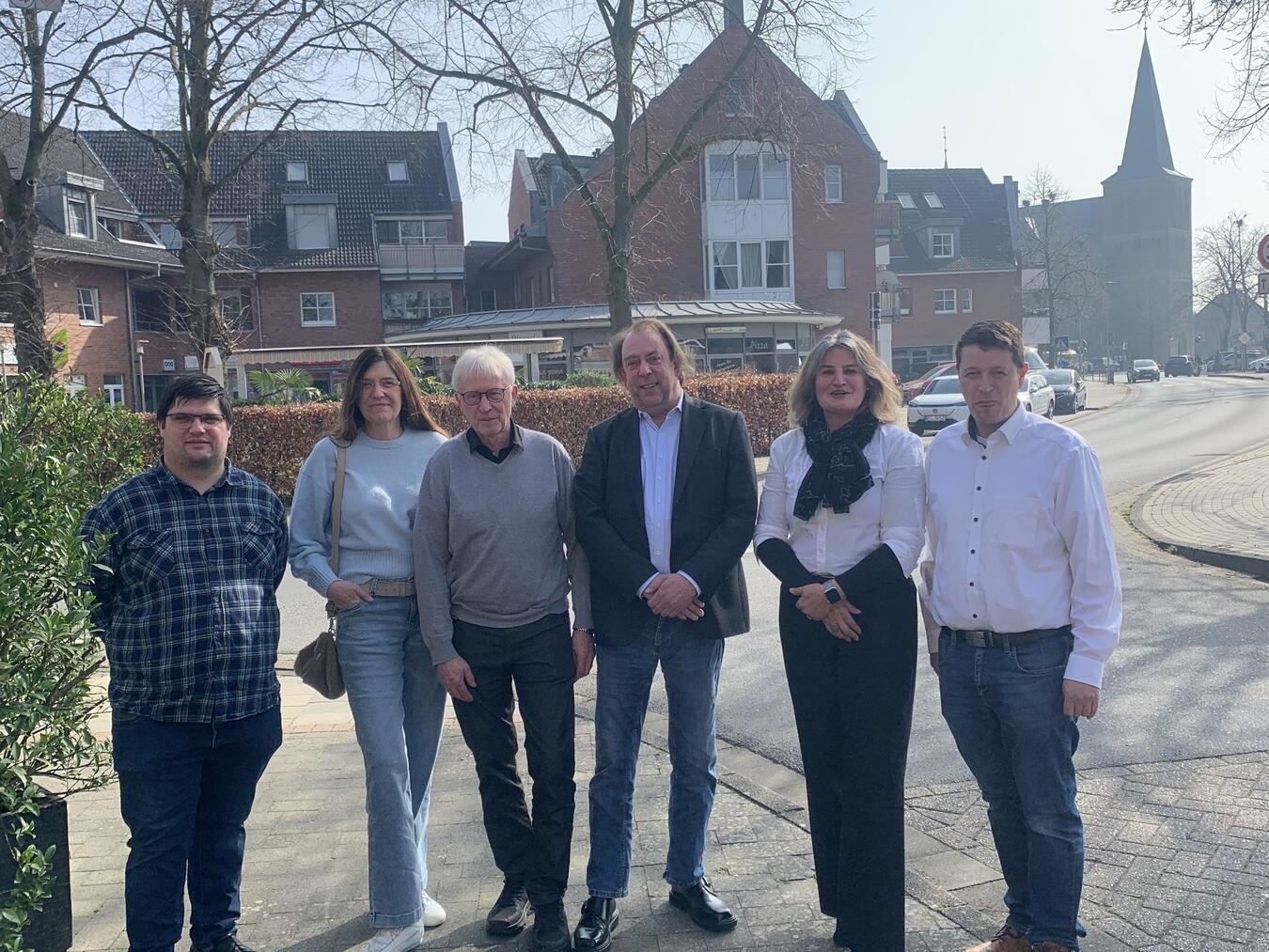 Auf dem Ortsparteitag (v. l.): Kai Naß, Barbara Börgers, Clemens Willing, David Kimmig, Tanja Hinz und Kreisfraktionsvorsitzender Stephan Haupt. Foto: privat