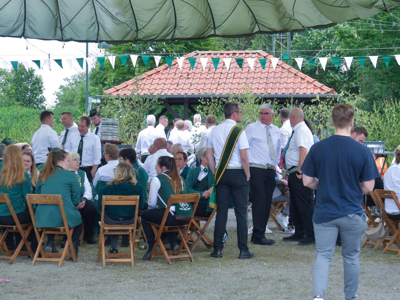 Bürgerschützen suchen neuen Feldmarker König Auf dem Schützenfestplatz an der Bergswicker Straße feiert der BSV wieder an drei Tagen. NN-Foto: Gerhard Seybert (Archiv)