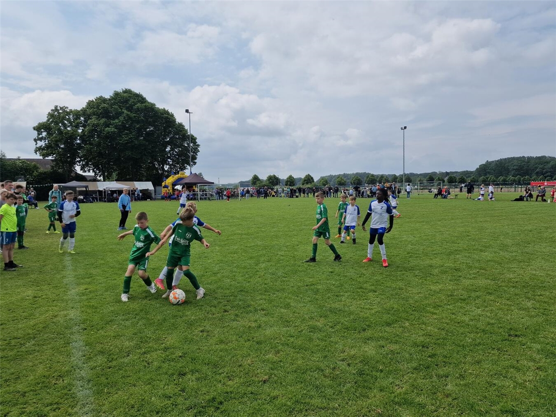 "Jugendfußballturnier SV GW Vernum auf Sportanlage am Fronleichnamswochenende"