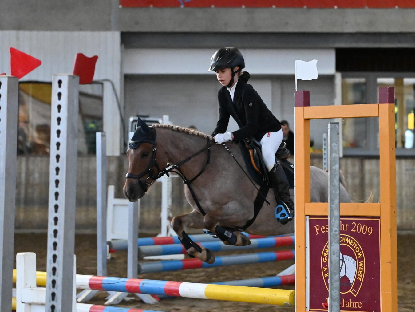 Hallen-Jugend-Reitturnier beim Reiterverein Weeze Auf der Vereinsanlage am Vorselaerer Weg 2 gibt es am Wochenende spannenden Reitsport. Foto: Reiterverein Weeze