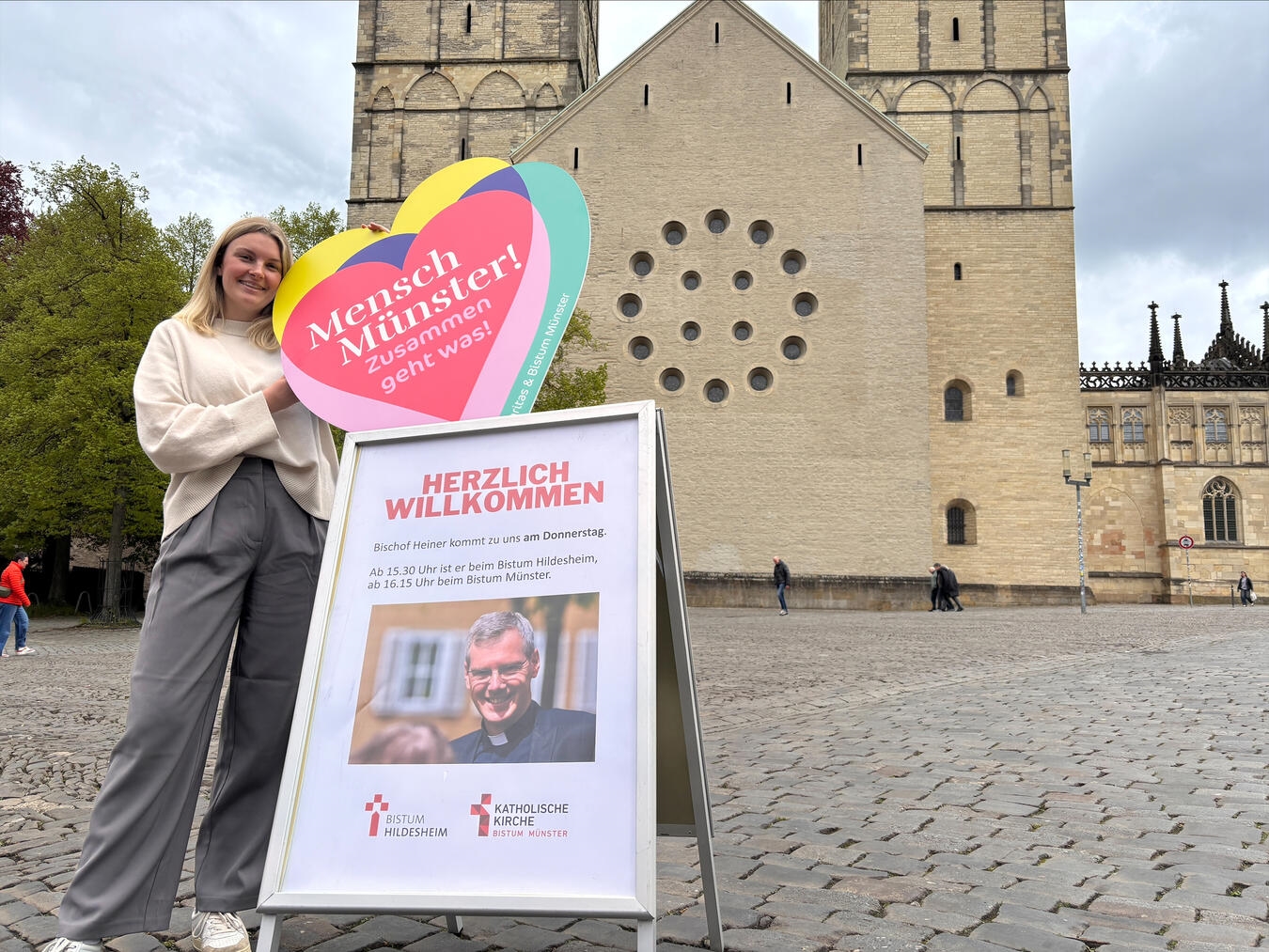"Marleen Michel am Stand des Bistums Münster beim Katholikentag in Würzburg"