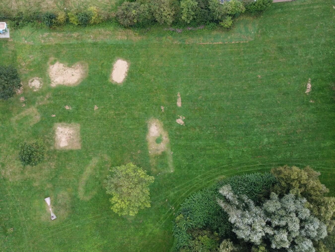 Auf dieser Fläche entsteht der neue Spielplatz. Foto: Gemeinde Alpen