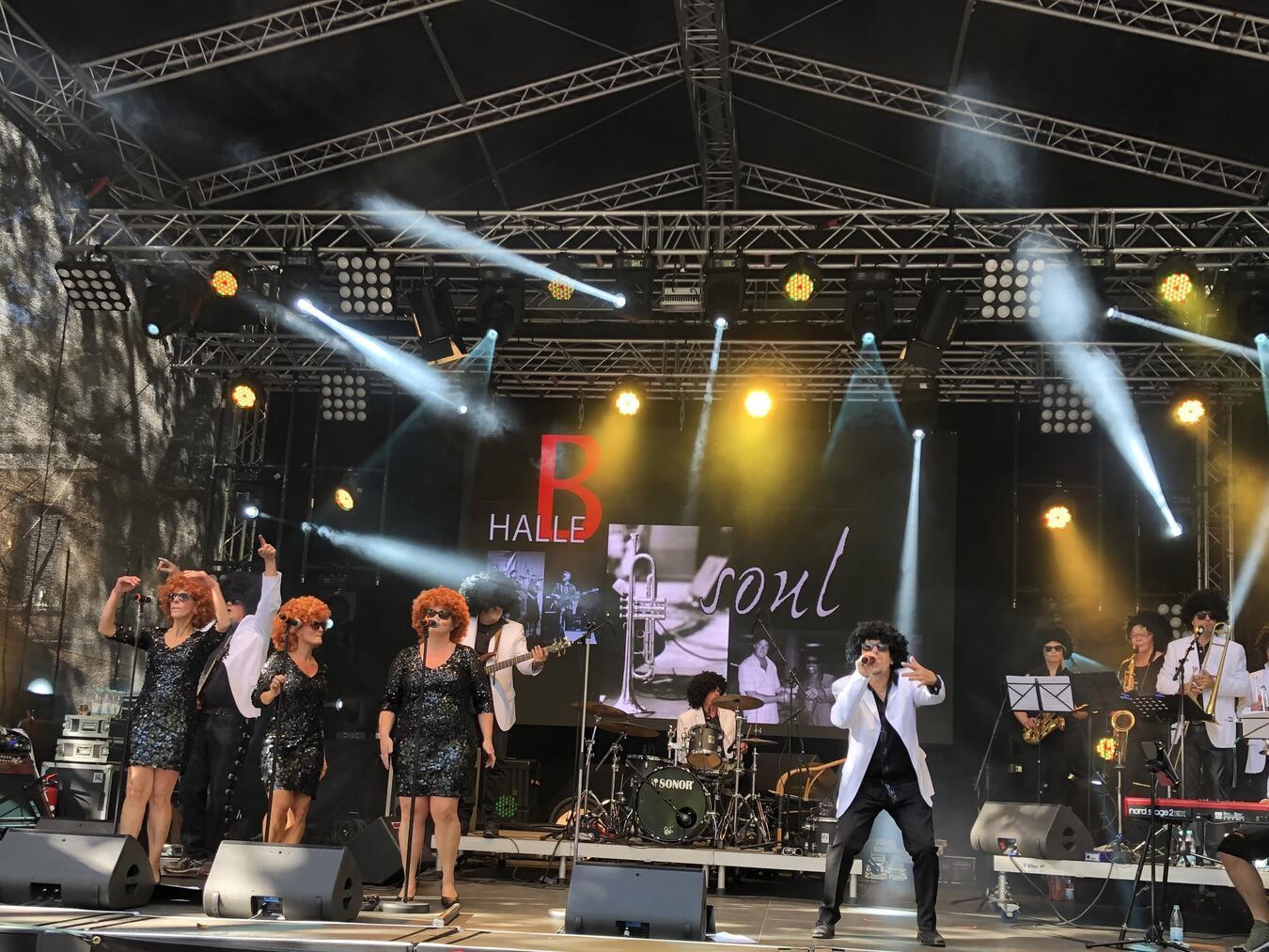 Auf ein Wiedersehen mit ihren Fans freut sich die Soulband „Halle B“. Foto: privat