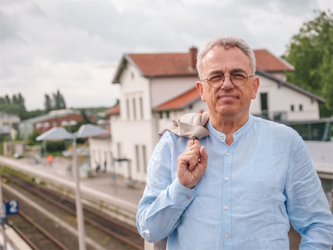 Auf Einladung des grünen Landtagsabgeordneten Dr. Volkhard Wille fand zum zweiten Mal ein Austausch zur aktuellen Situation des Niers-Express RE10 im nordrhein-westfälischen Landtag in Düsseldorf statt. Foto: Büro Wille