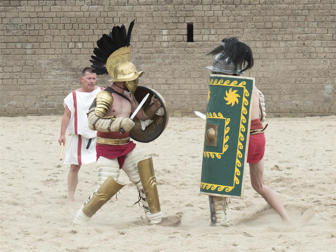 Auf Tuchfühlung mit den Gladiatoren im APX. Foto: Axel Thünker DGPh