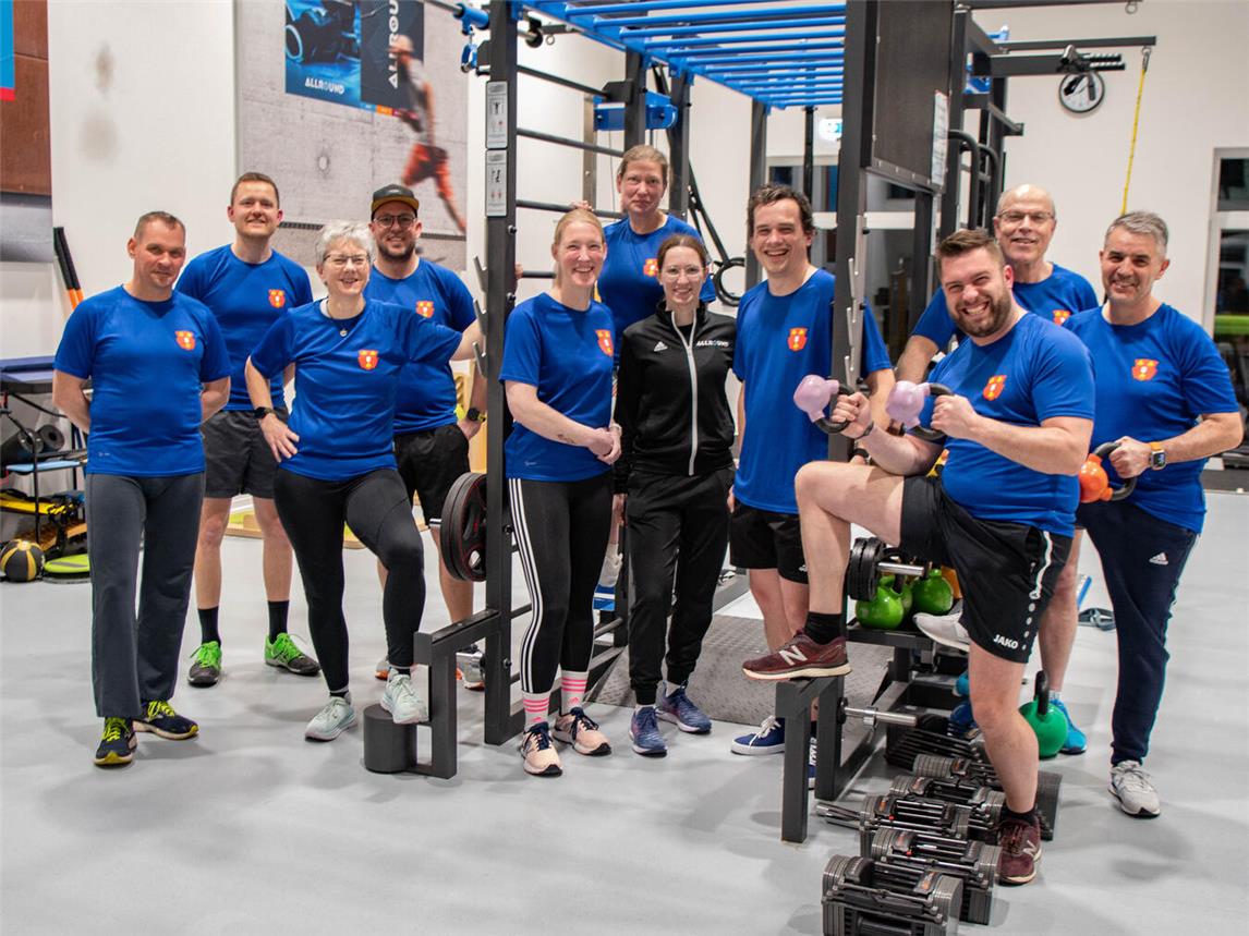 Aus den 45 Interessenten wurden zwei Trainingsgruppen gebildet, die nun regelmäßig gemeinsam trainieren. Foto: Feuerwehr Kleve