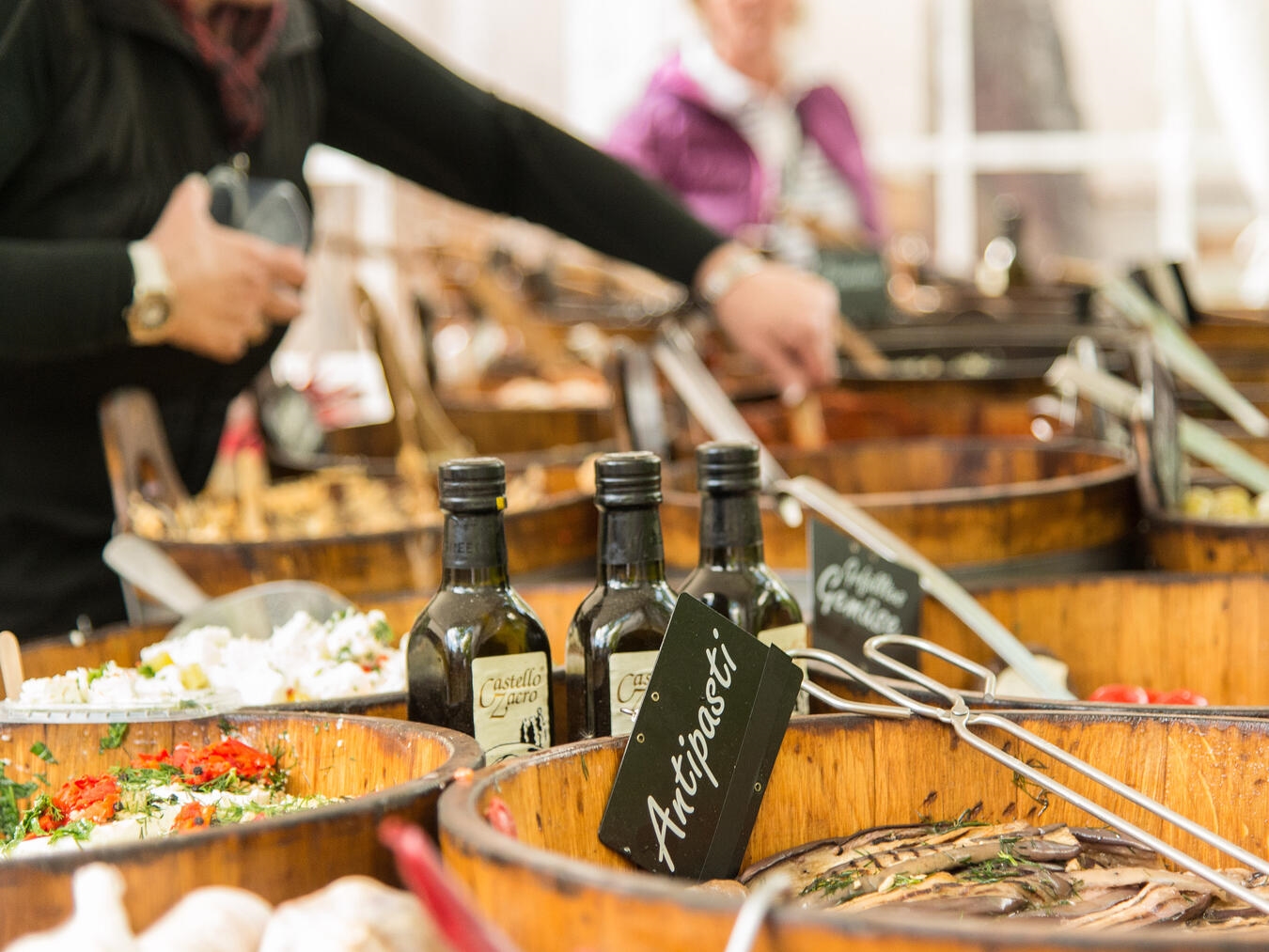 Ausgewählte Aussteller präsentieren auf dem schönen Gelände ihre Produkte.