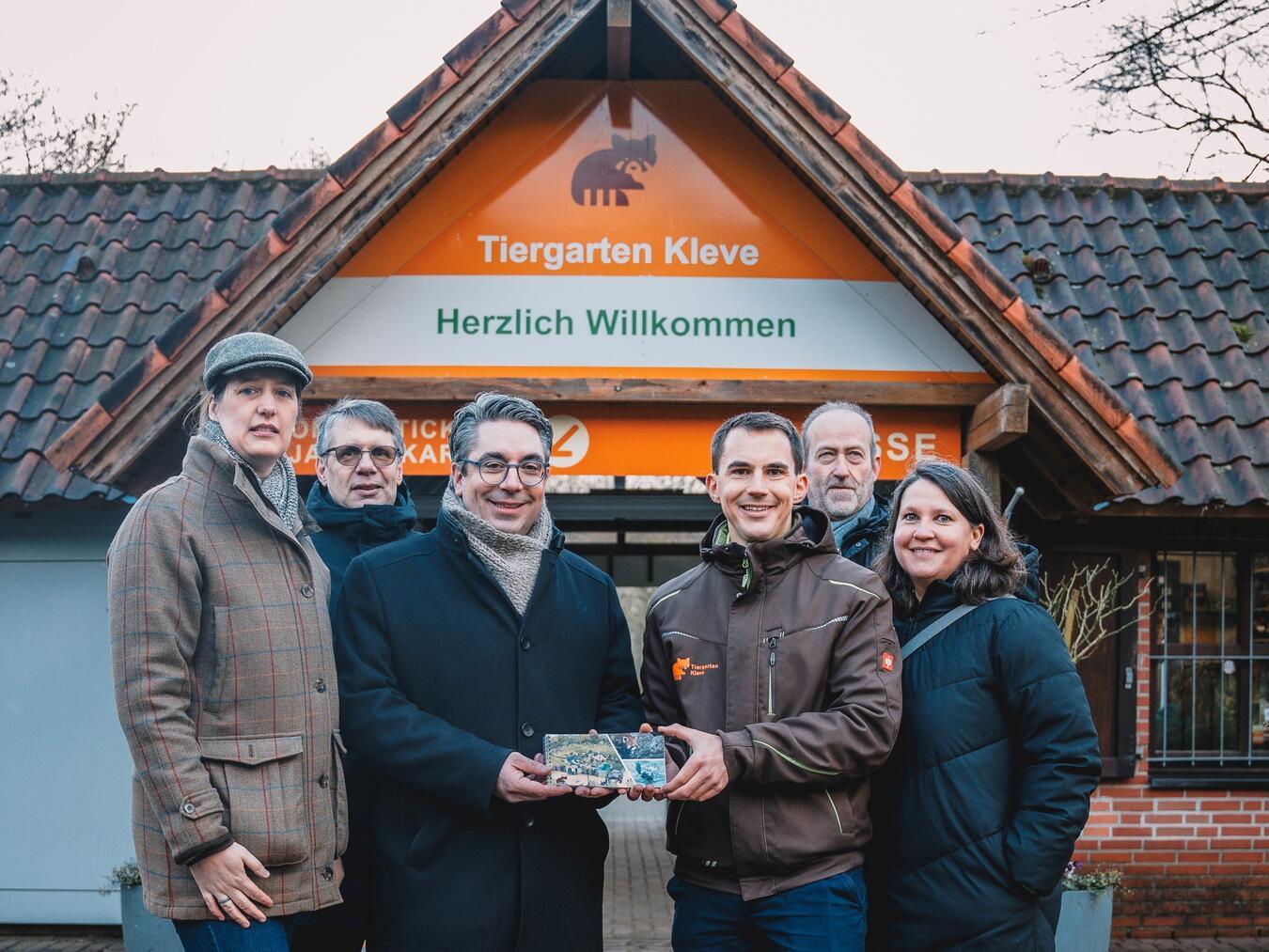 Austausch mit der Politik (v.l.): Marie-Christine Kuypers, Christian Bomblat, Stefan Rouenhoff, Martin Polotzek, Dirk Posdena und Rebecca Schoofs. Foto: DTG/Tiergarten