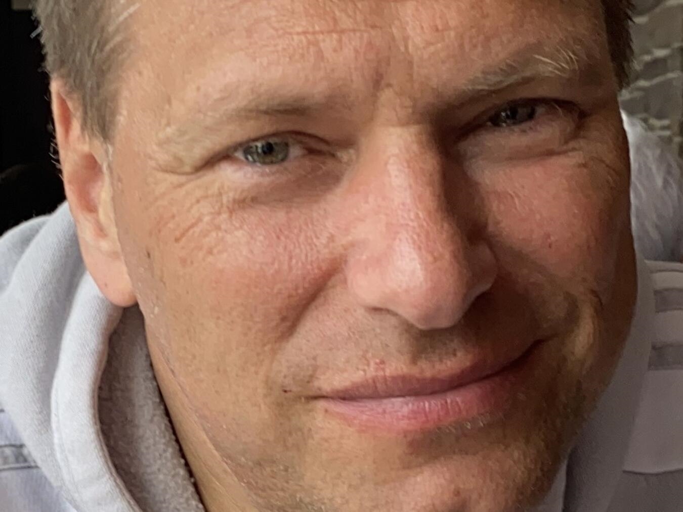Autor Jörg Heinisch lädt zum Fußball-Talk "Ungewöhnliche Fußballspiele". Foto: privat