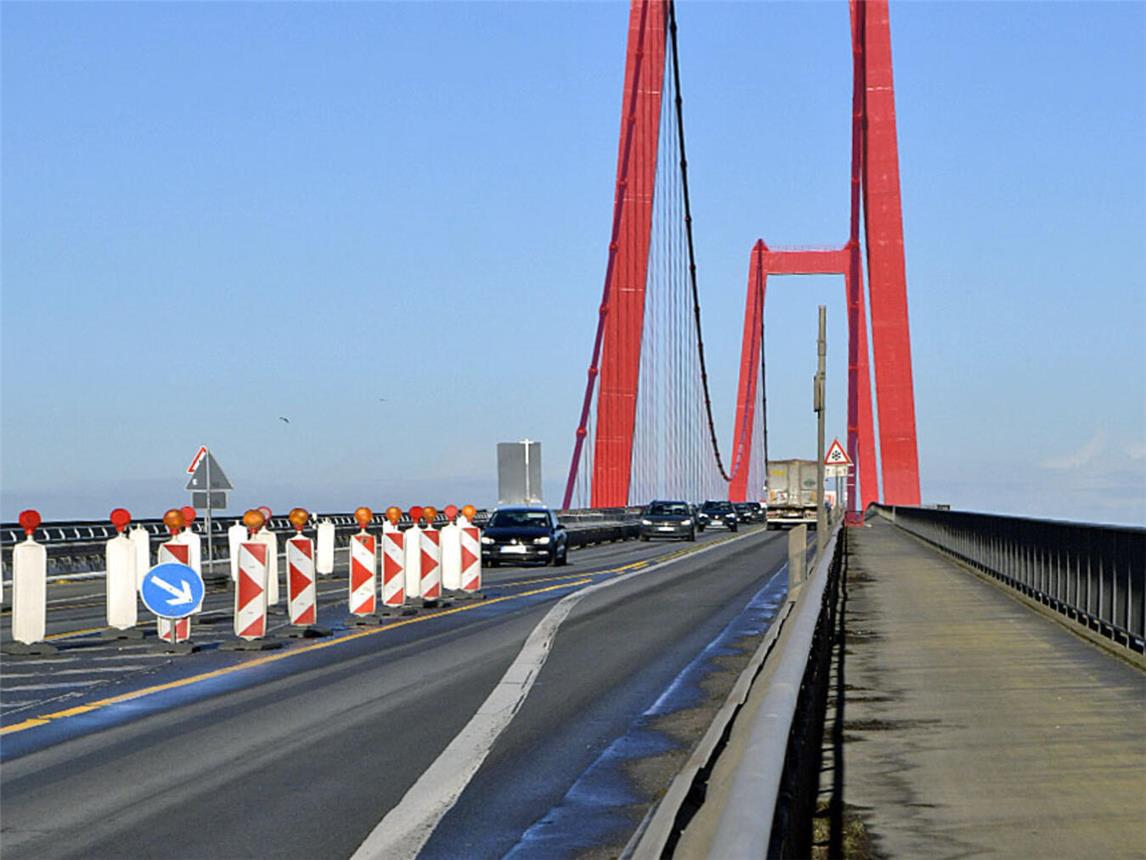 Bald geht es hinter der Rheinbrücke wieder „links ab“. NN-Foto: Rüdiger Dehnen (Archiv)