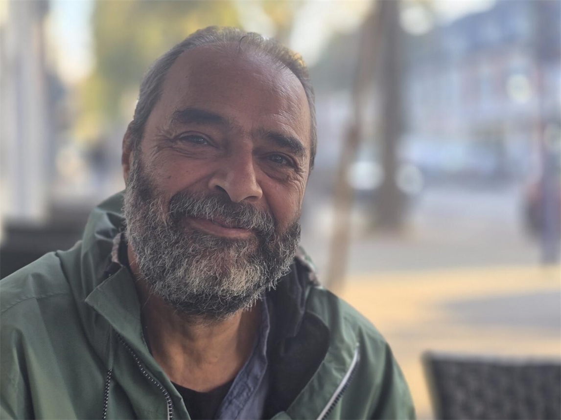 "Weltreise-Event zu Aleviten-Kultur im Theater im Fluss, Kleve am 16. Oktober, Bassam Alkhouri lädt ein."