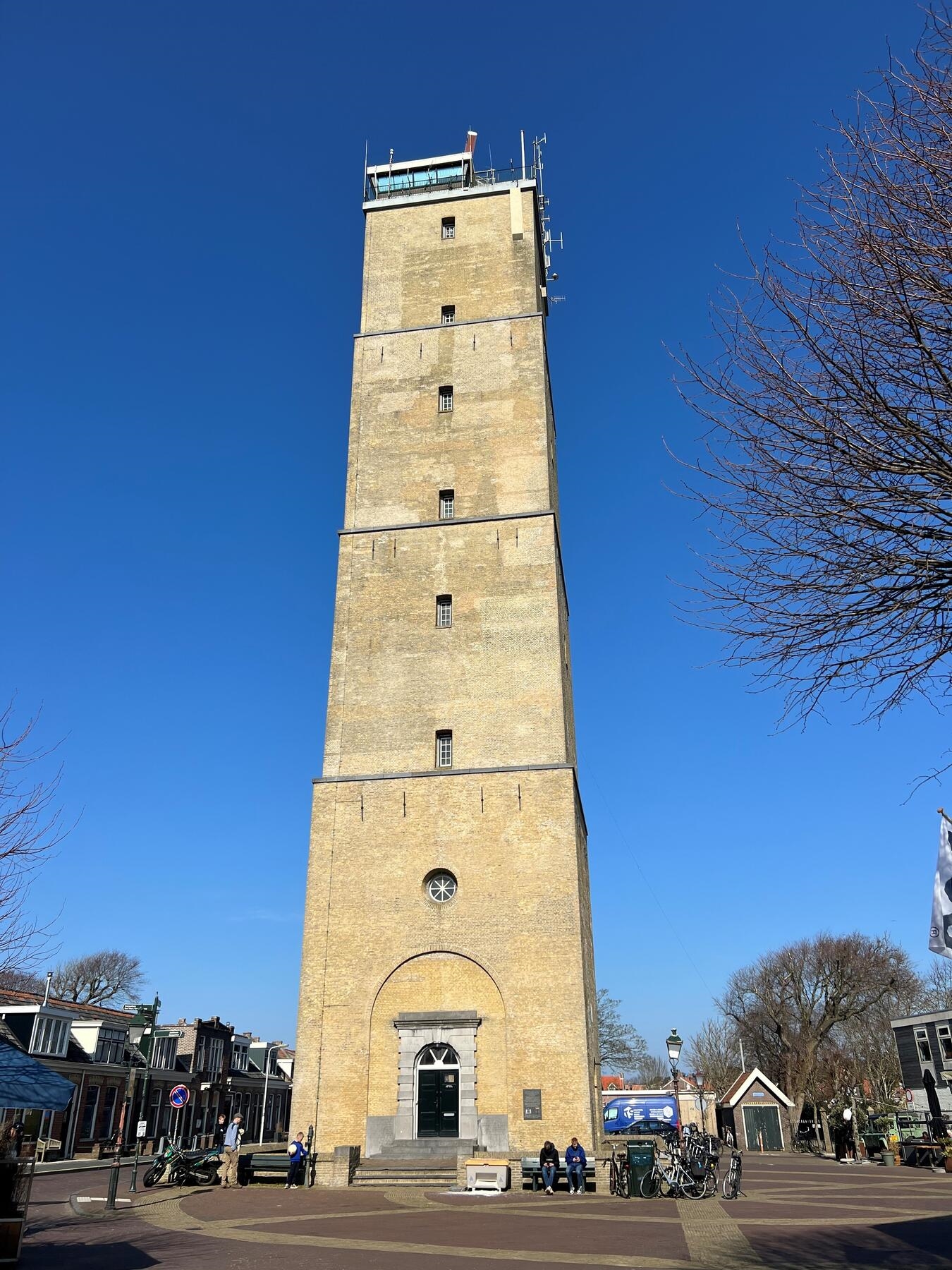 Bei einem Historischern Spaziergang durch West-Terschelling erfährt man viel übe...