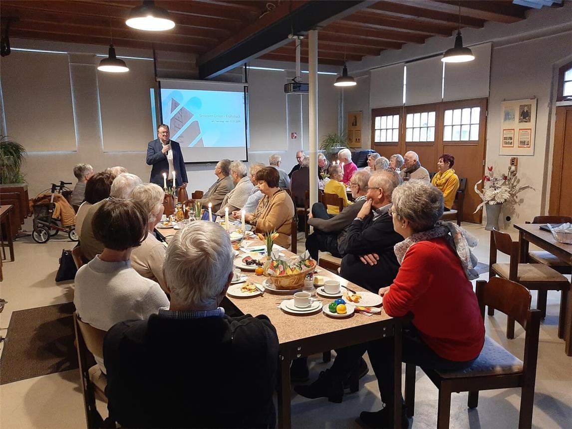 Bei einer Versammlung erfuhren die SU-Mitglieder viel über aktuelle Projekte der Stadt.Foto: privat