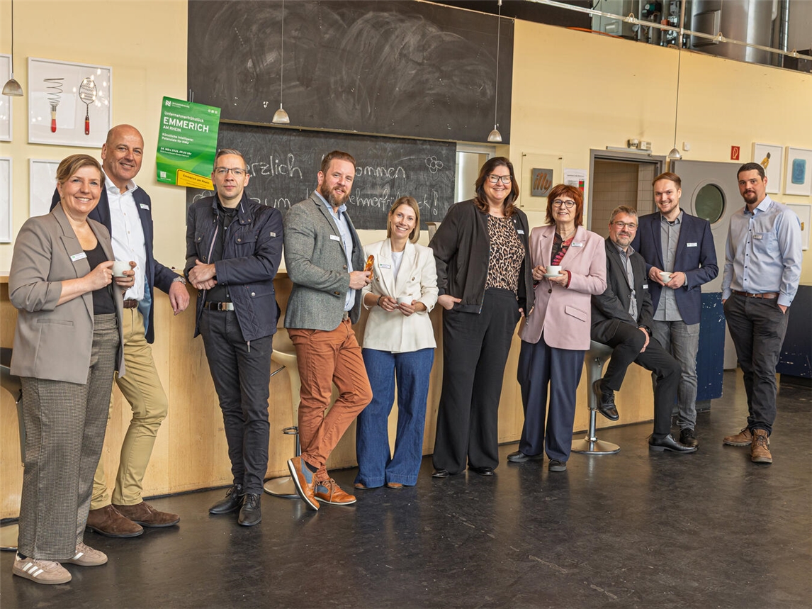 Unternehmerfrühstück im PAN Emmerich mit Andrea Franken, Uwe Fransen und weiteren Teilnehmern; Networking-Event im Kreis Kleve.