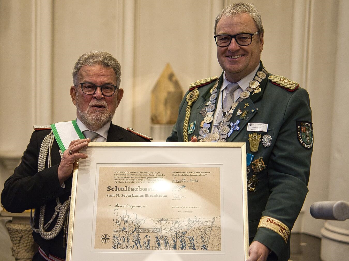 Bernd Aymanns (l.) war einer der Geehrten.