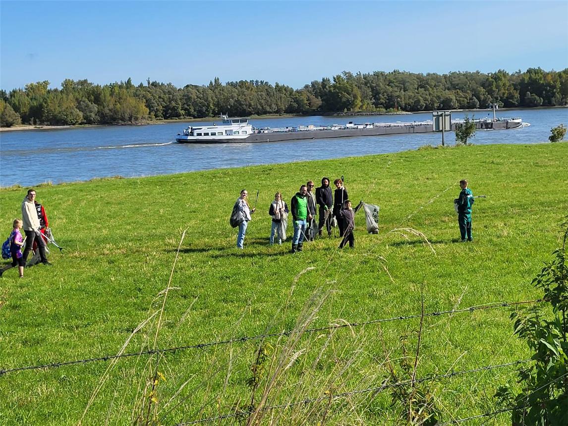 Besonders erfreulich war auch die Teilnahme vieler neuer Ehrenamtlicher, die den Weg nach Salmorth gefunden hatten. Foto: Stadt Kleve