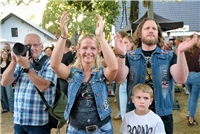 Beste Stimmung bei den zahlreichen Besuchern des "Dorfrock" in Schottheide. NN-F...