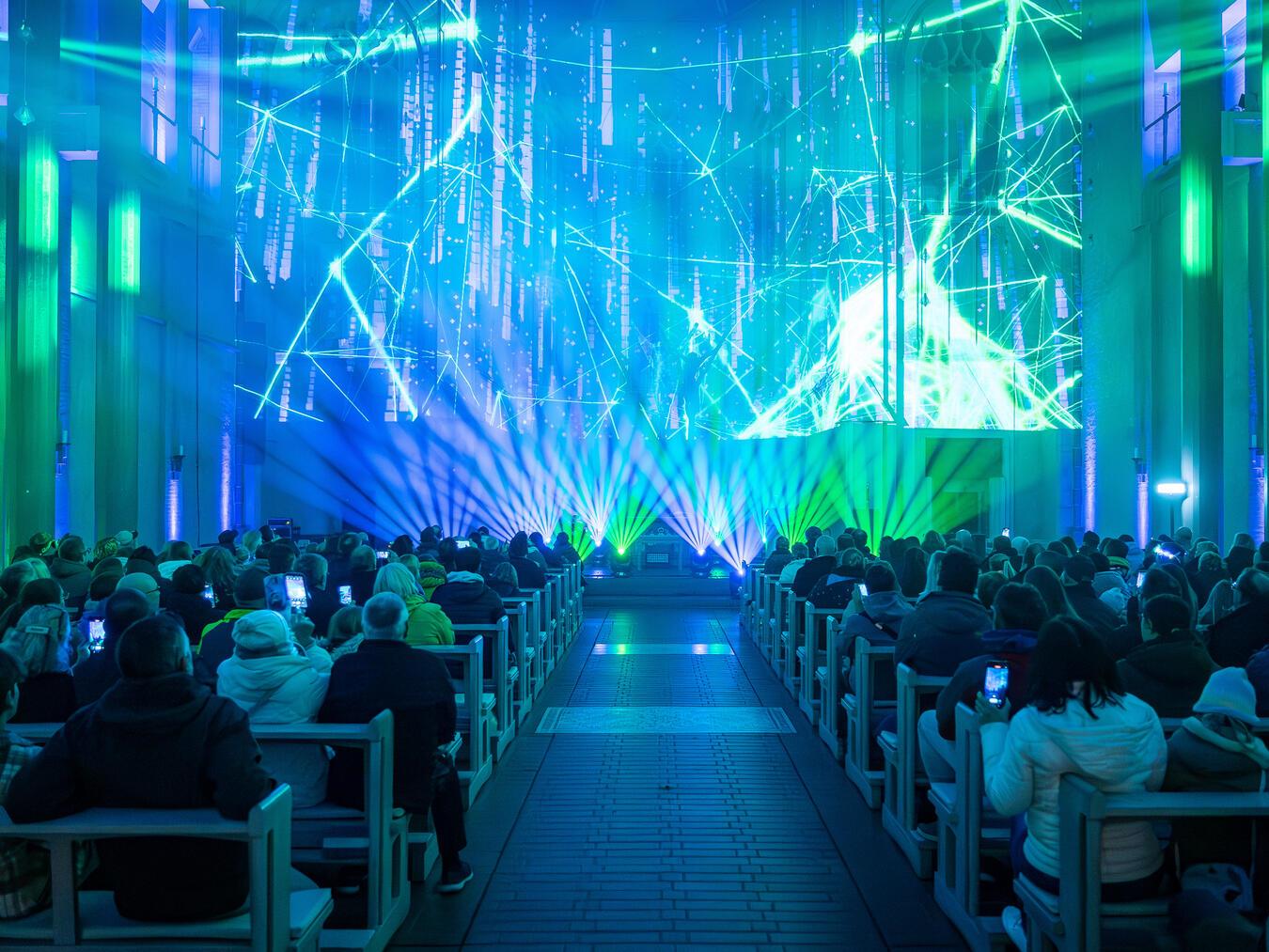 Besucher können sich am 21. und 22. März 2025, 18 bis 22 Uhr, auf besondere Lichterlebnisse in und um Kevelaers Innenstadt freuen. Foto: © Dirk Verweyen