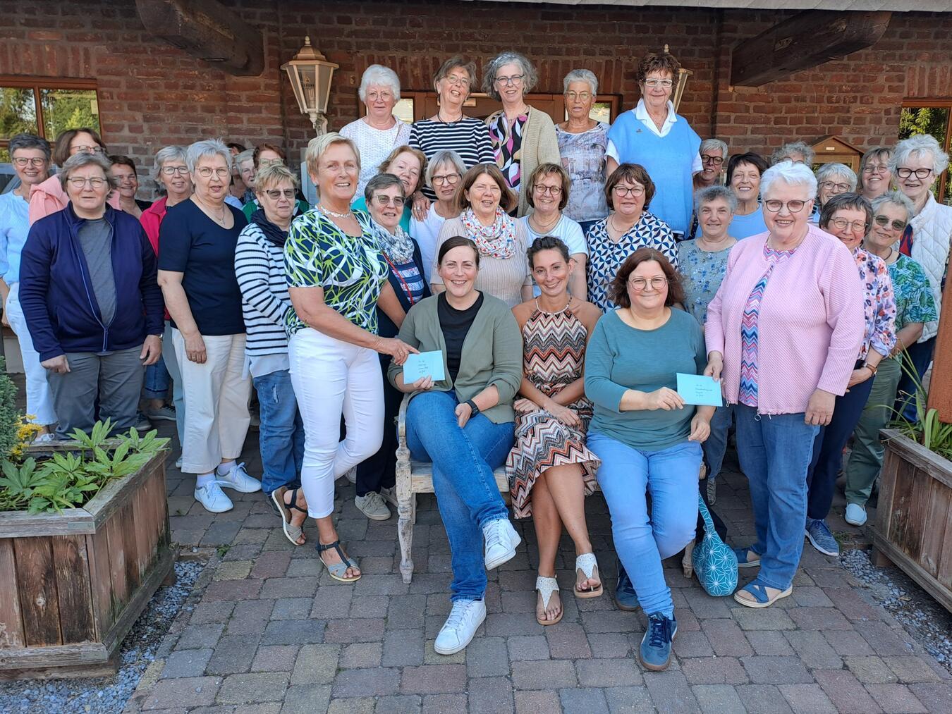 Gocher Landfrauen spenden 3.000 Euro 