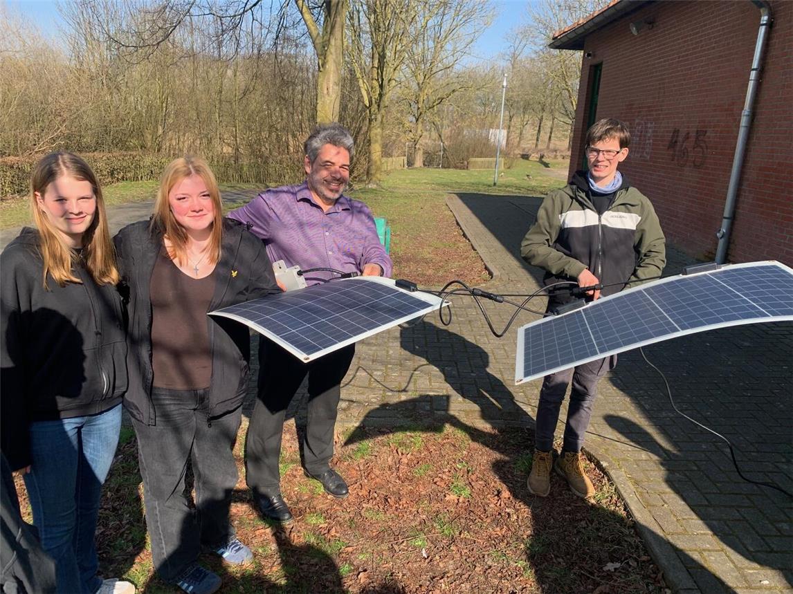 Alpener Sekundarschüler sind Energieverlusten auf der Spur