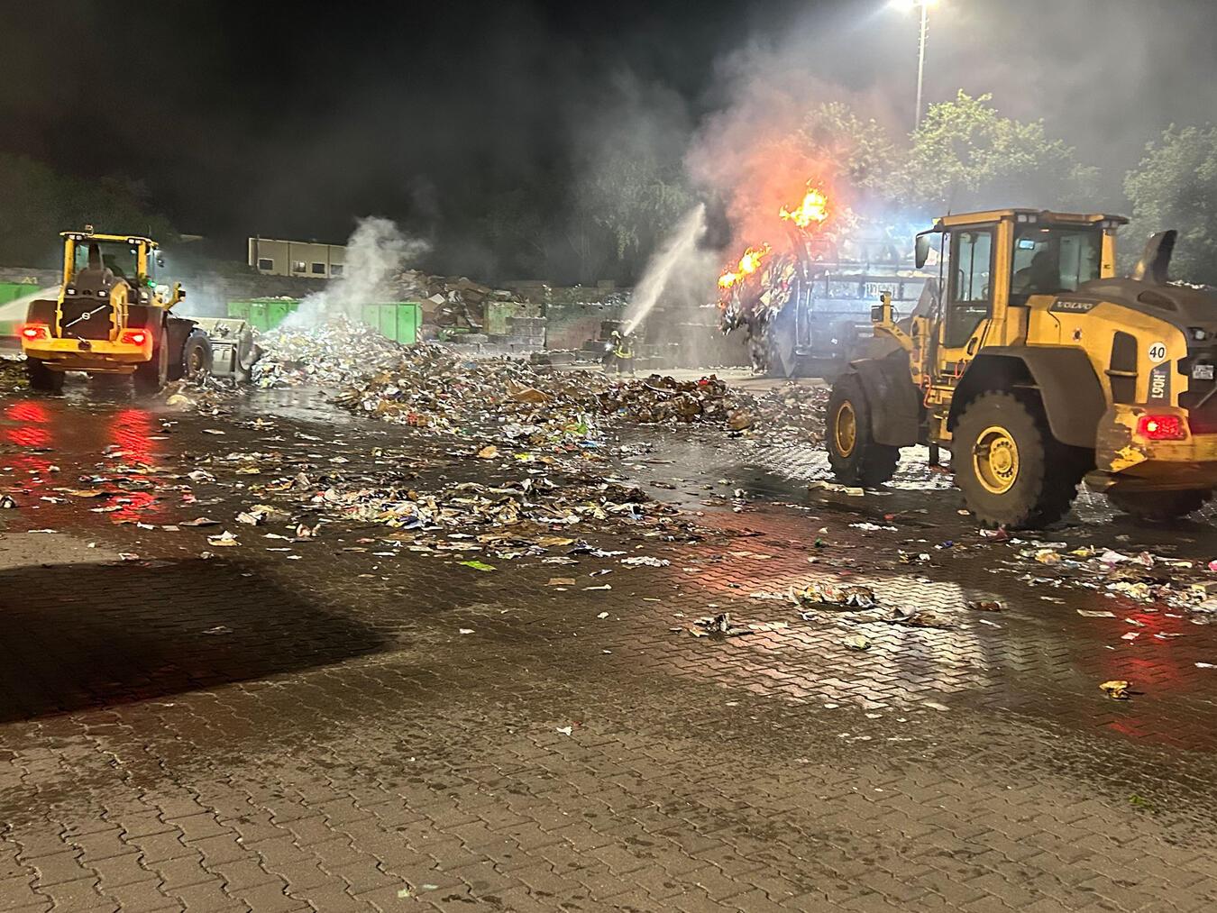 Feuer bei Entsorgungsunternehmen in Goch 