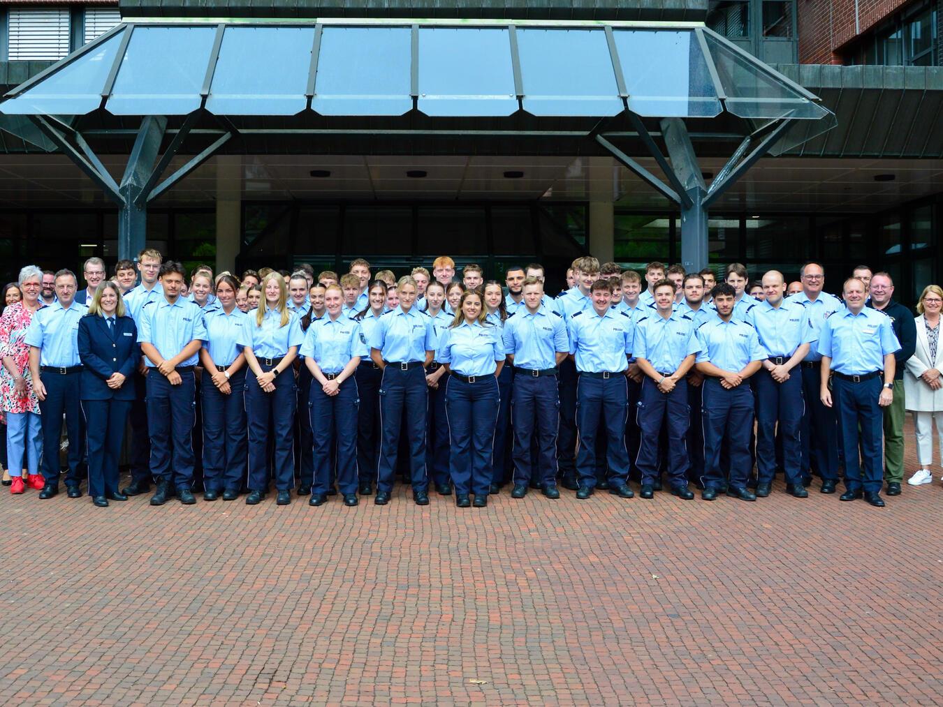 59 neue Nachwuchskräfte starten ins erste Praktikum bei der Polizei Wesel 