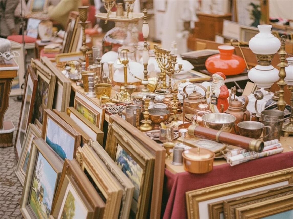 Antikmarkt auf Haus Ingenray