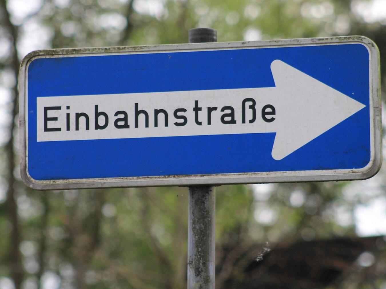 Der Hohe Weg wird zur Einbahnstraße Der Hohe Weg wird zur Einbahnstraße