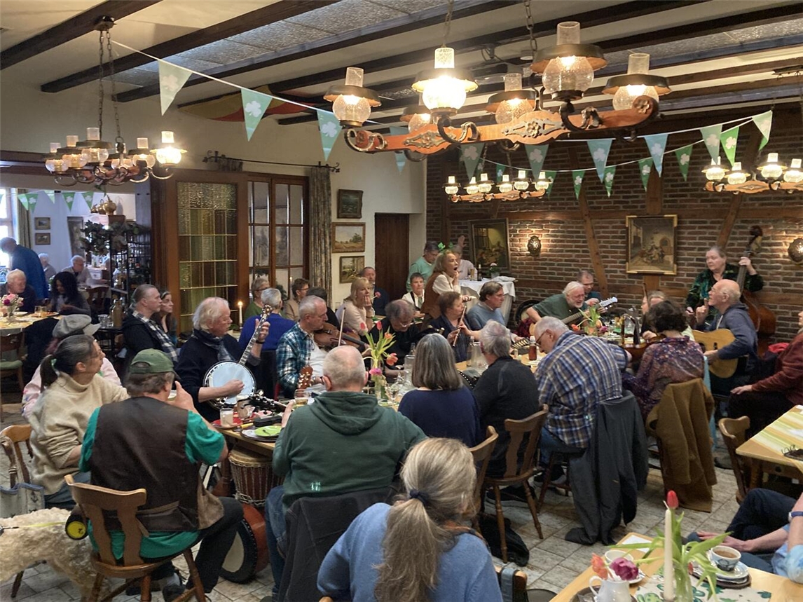 Irish-Session auf Samstagabend vorverlegt