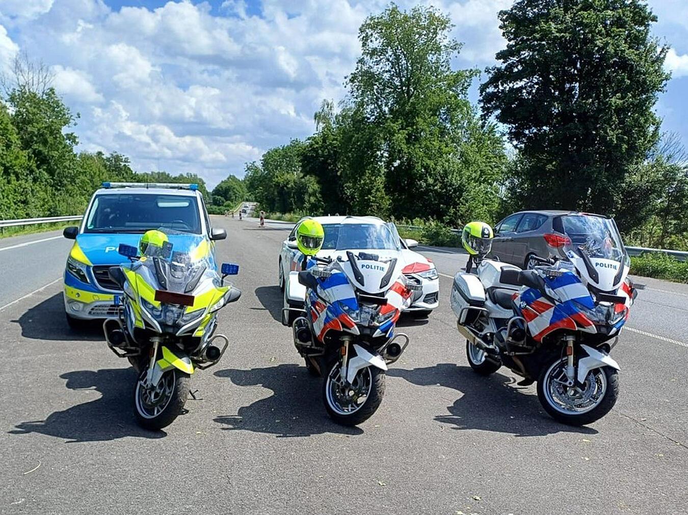 Gemeinsame Kontrollen auf beiden Seiten der Grenze 