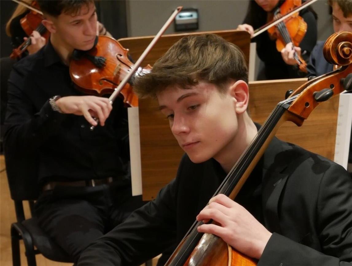 Streicher geben
Sommerkonzert