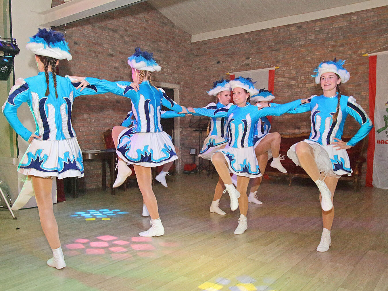 Sessionseröffnung und Abschied in Menzelen