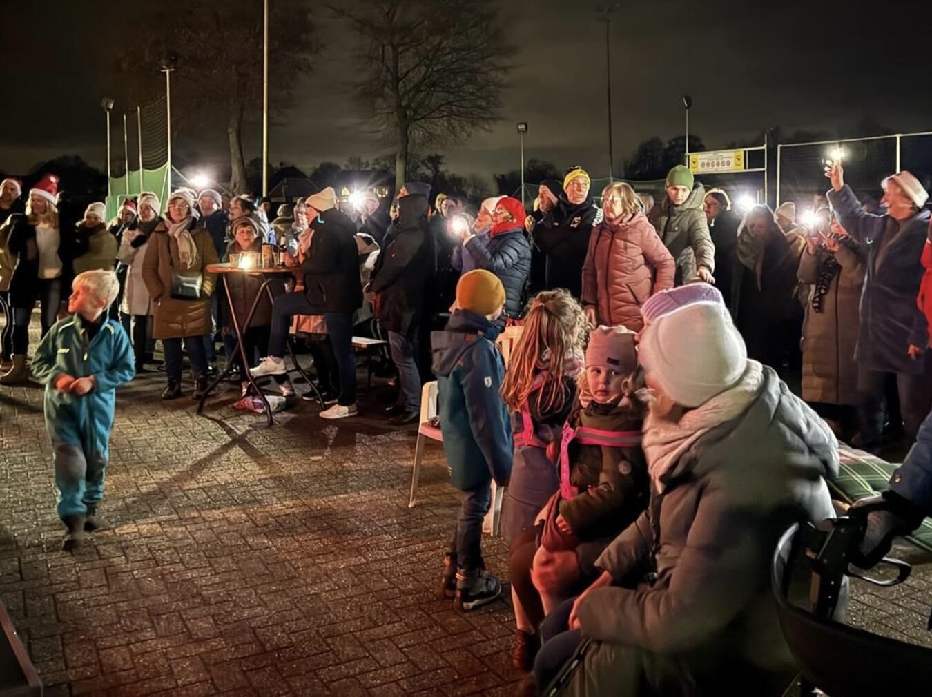Adventssingen in Veen begeistert Besucher 