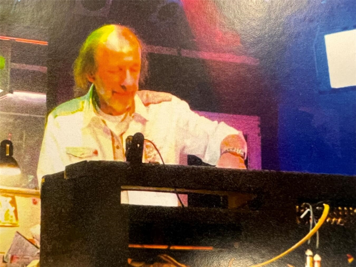 Rock Arena mit DJ Wolfgang