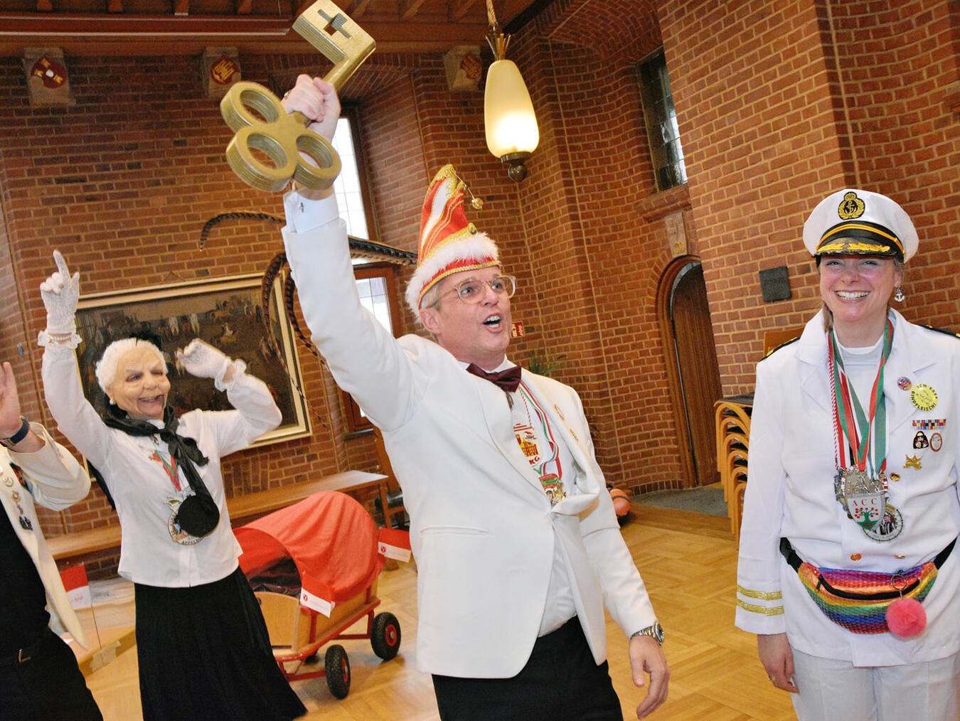 Narren in Kalker erobern das Rathaus – die Matrosen haben keine Chance 