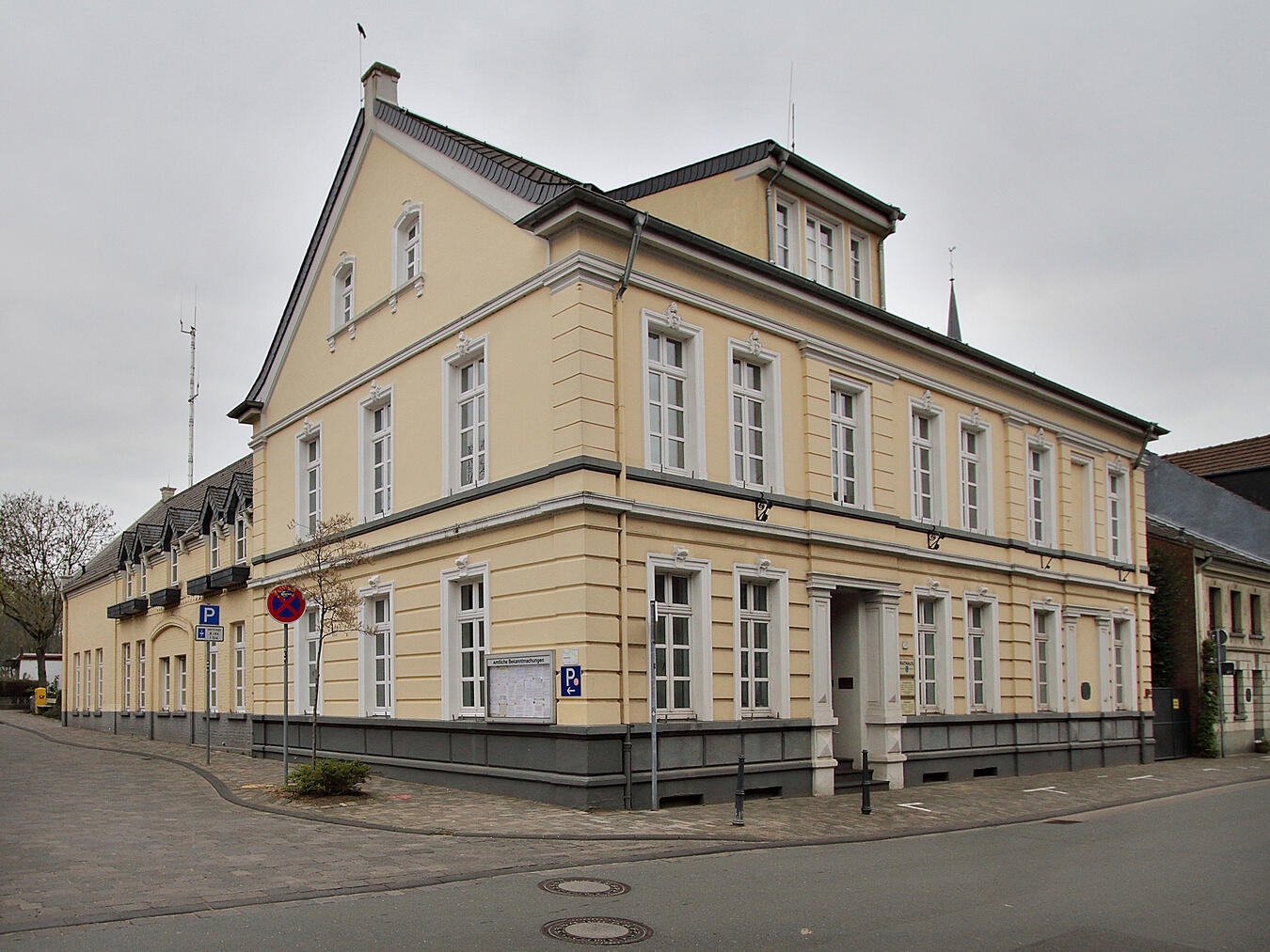 Sparkasse kehrt an ihren Standort Rheurdt zurück 