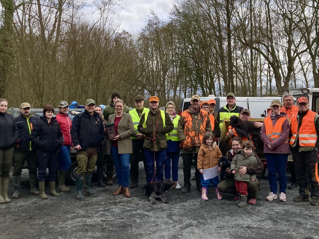 Jäger als Sammler: Müllsammelaktion des Hegering Kalkar 