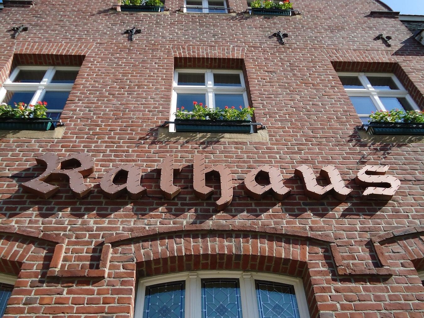 Verlegung des Sammelplatzes in Nieukerk 