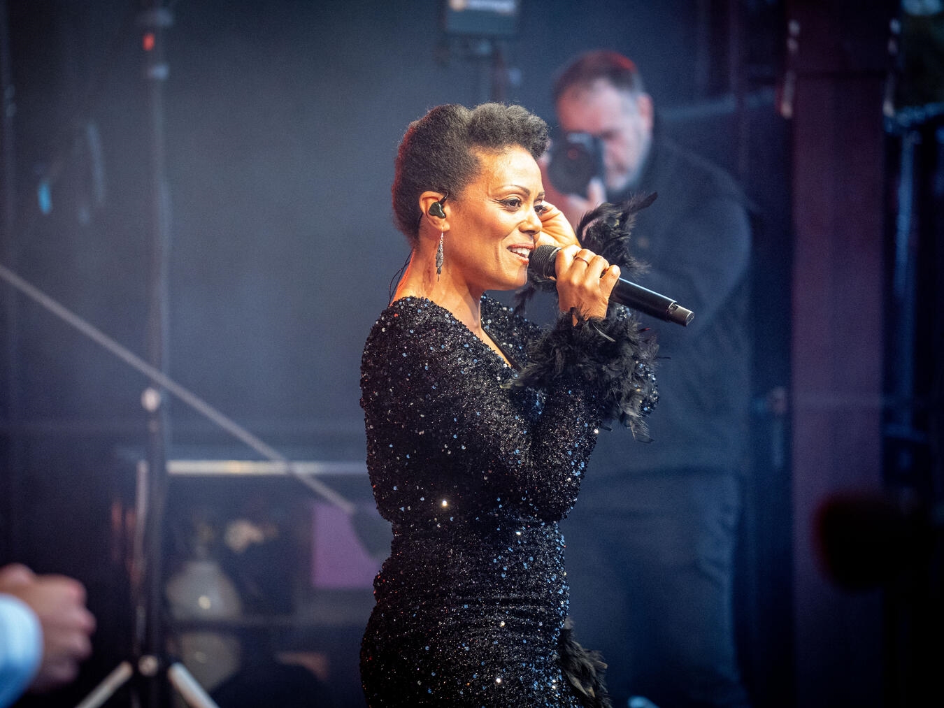 Big Band der Bundeswehr begeistert mit Swing, Rock und Pop auf dem Xantener Marktplatz 