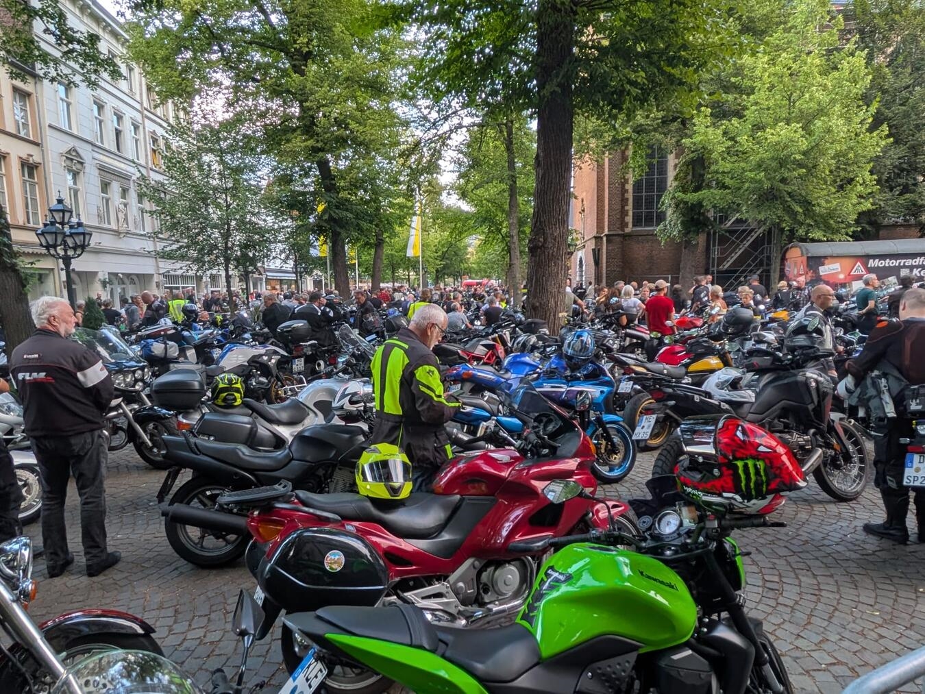 Laute und leise Töne bei der 42. Motorrad-Wallfahrt in Kevelaer 