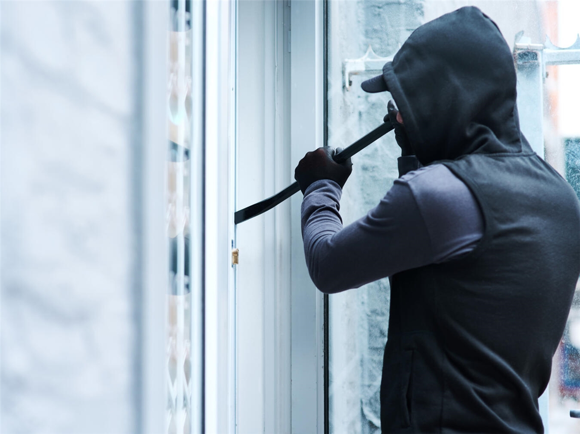 Einbruch in Einfamilienhaus an der Wasserstraße