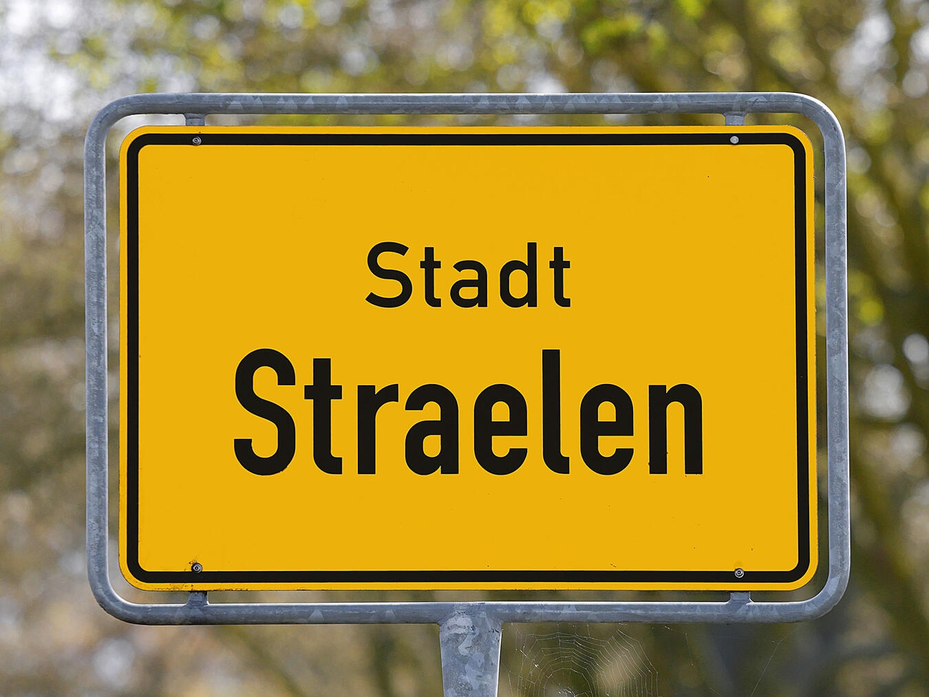 Reparierbar Straelen öffnet die Türen 