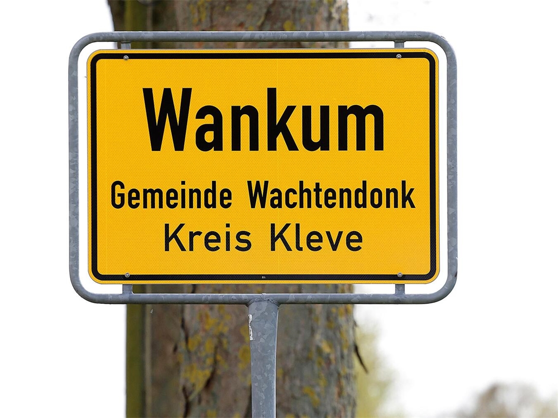 Kleidermarkt des Kindergartens Gänseblümchen