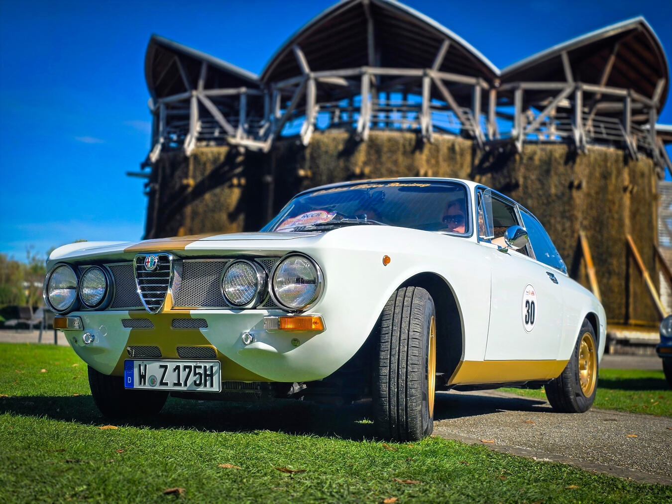Wundervolle Oldtimer und ungebrochene Hingabe  