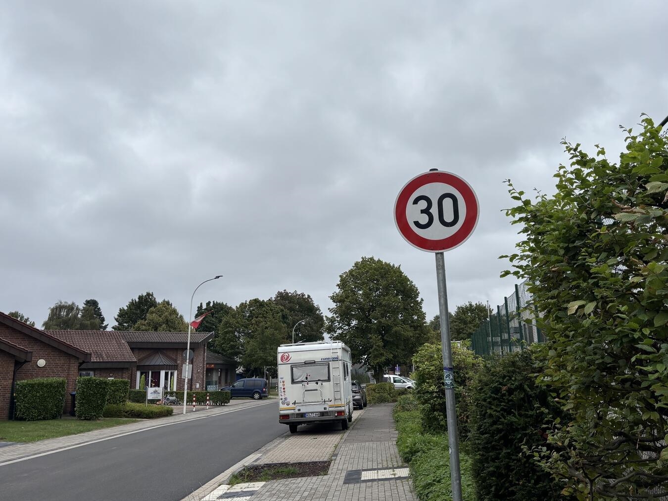 Geänderte Geschwindigkeitsbegrenzung in Issum 