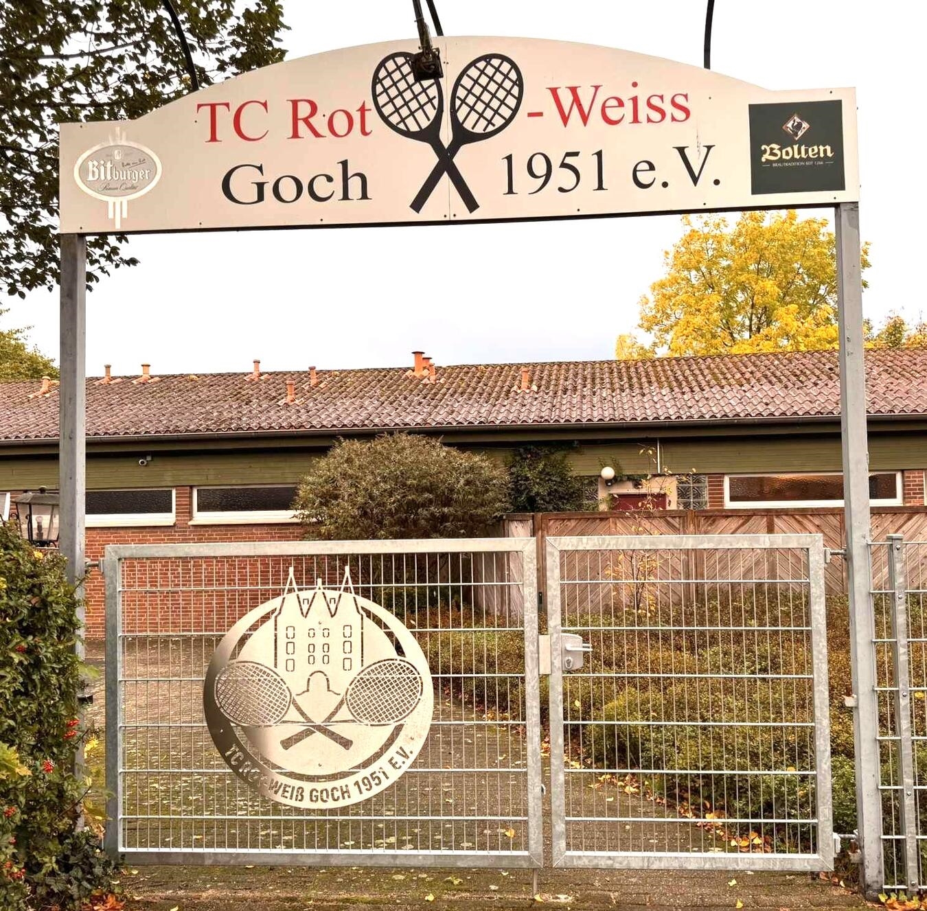 75 Jahre TC Rot-Weiß Goch – Tennis und Gemeinschaft seit 1951 75 Jahre TC Rot-Weiß Goch – Tennis und Gemeinschaft seit 1951