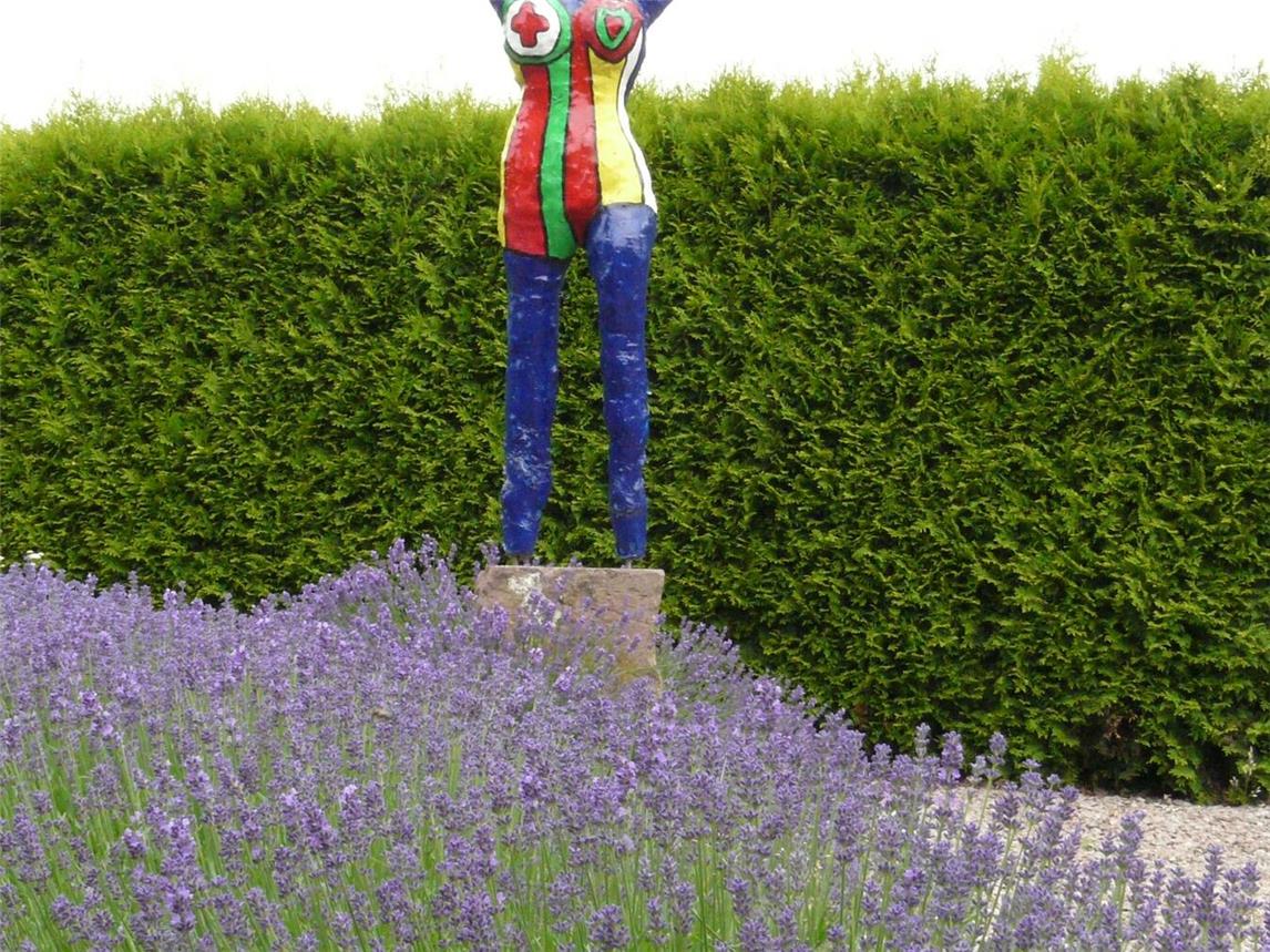 Kunst in Emilies Garten